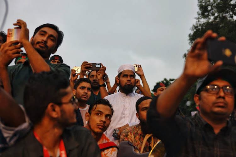 Bangladesh vows democratic renewal